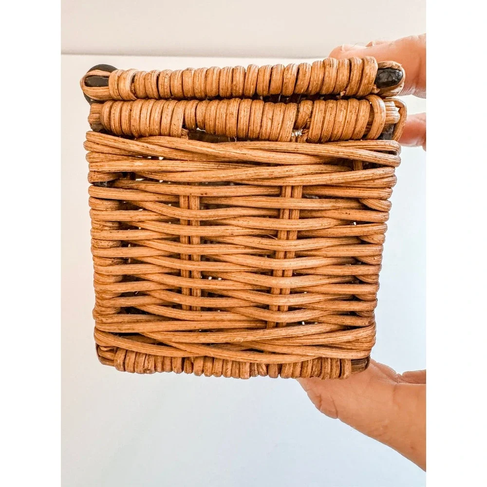 Vintage Woven Wicker Lidded Storage Box Bamboo Handle Rattan Organizer 14